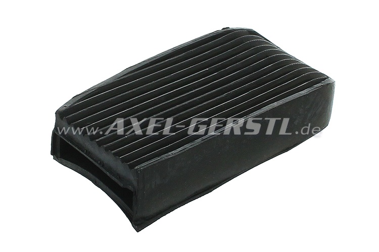 Accelerator pedal rubber covering