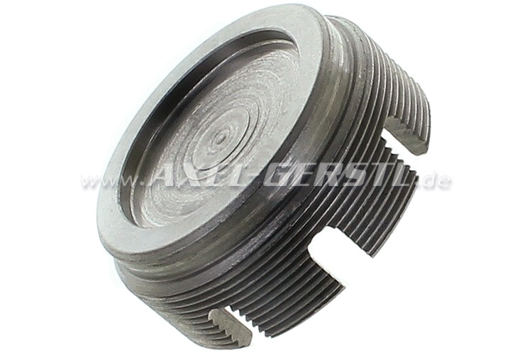 Crown nut for steering box