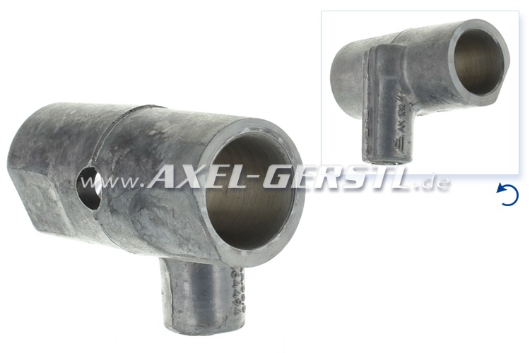Connector for oil duct and rocker arm shaft